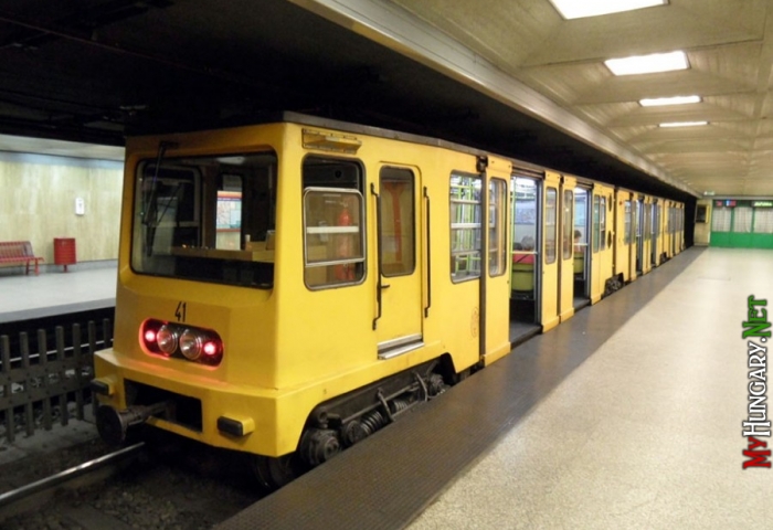 Вагон на желтой линии метро в Будапеште
